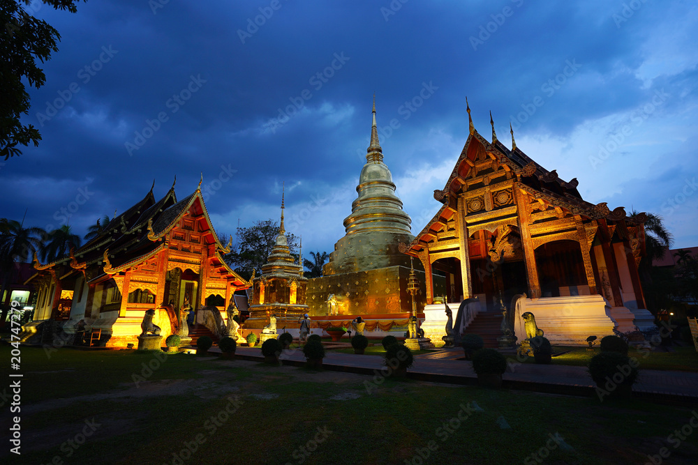 Fototapeta premium Wat Phra Singh in Chiang Mai, Thailand.
