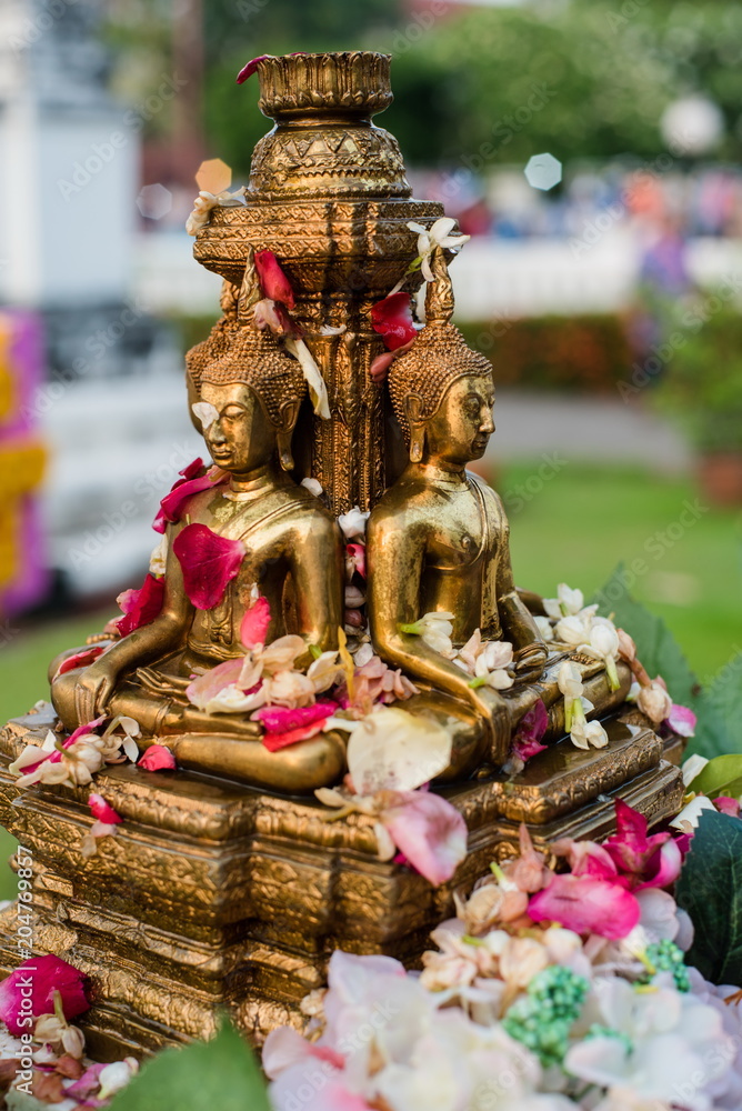 Fototapeta premium Statue of Buddha in Thai temple