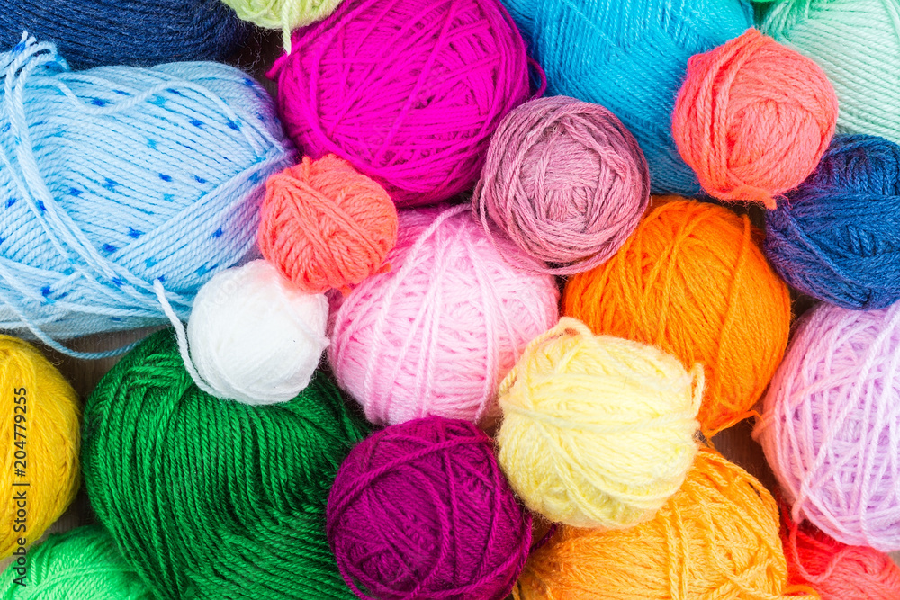 knitting needles with a ball knitting needles with a ball