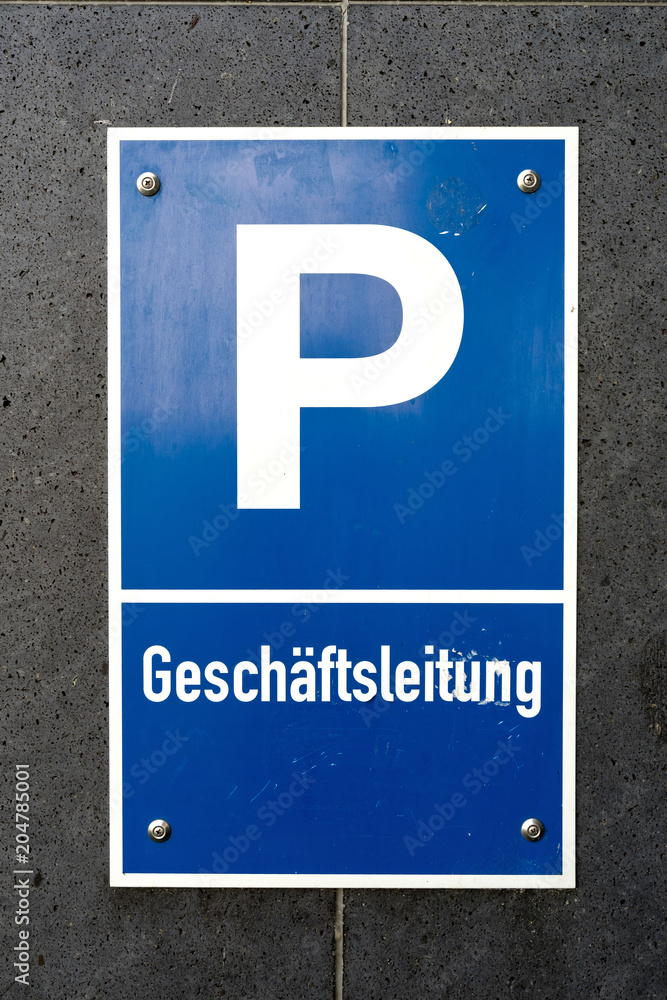 Parkplatz für die Geschäftsleitung Parkplatz für die Geschäftsleitung