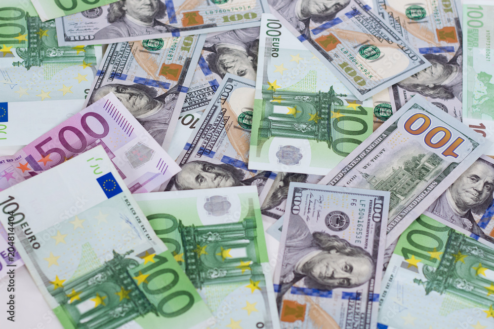 Obraz premium Denominations of dollars and euros