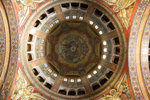 basilique lisieux normandie