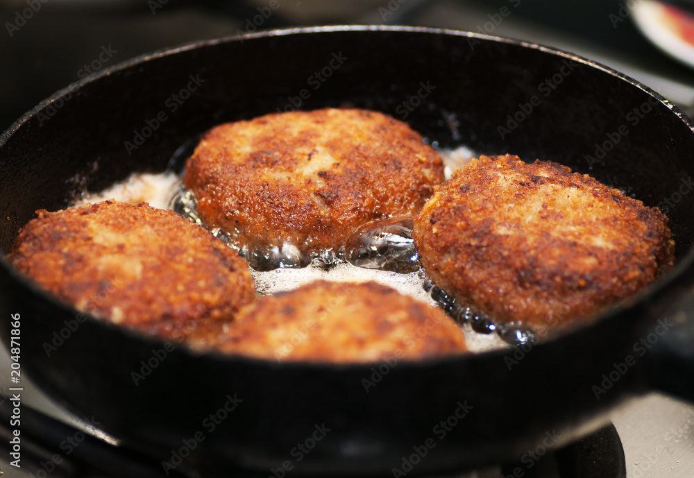 Process of frying of meat cutlets