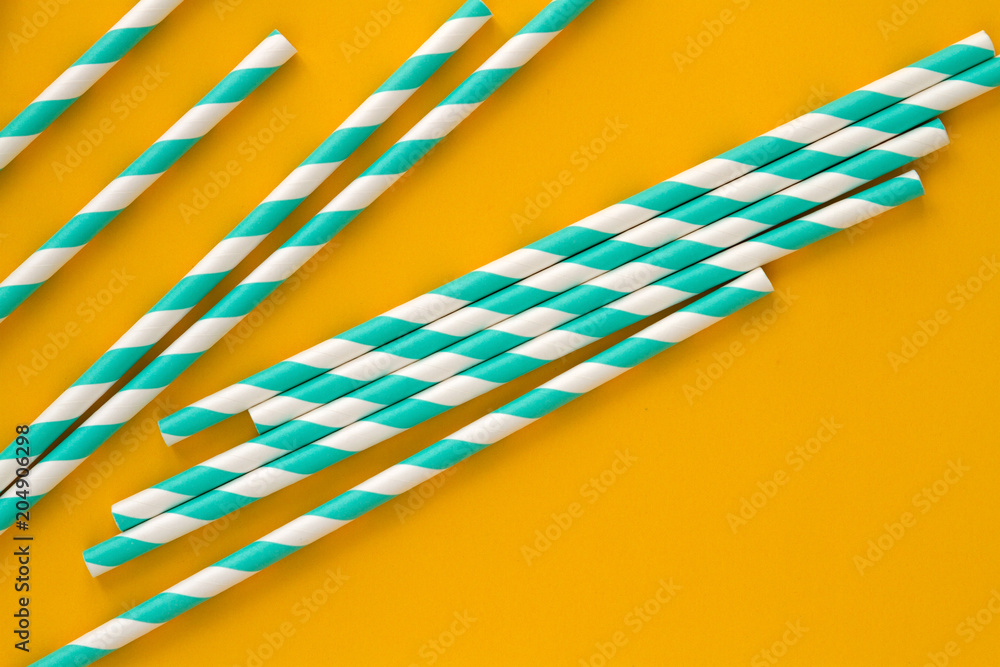 Obraz premium Group of cardboard tubes for cocktails