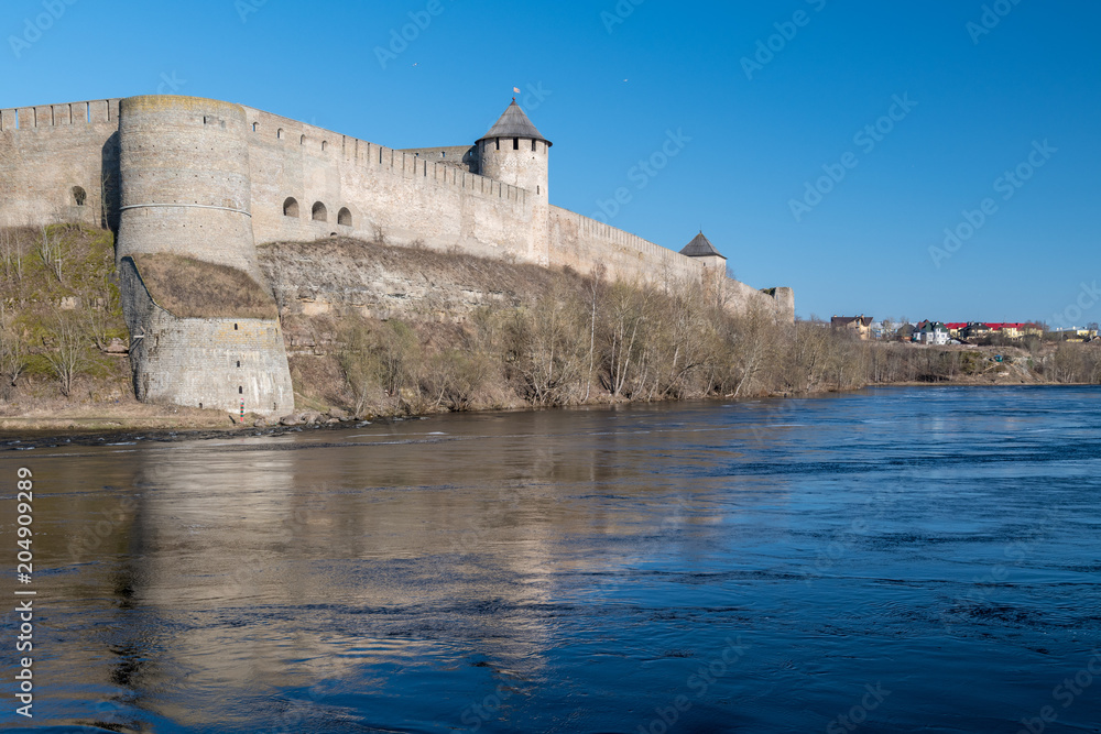 Die Festung Iwangorod aus dem Jahre 1492