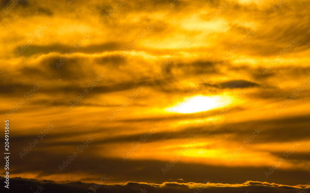 Naklejka premium dramatic wink of the sun