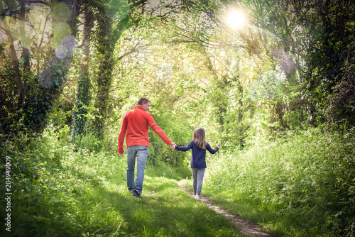 promenade avec son papa