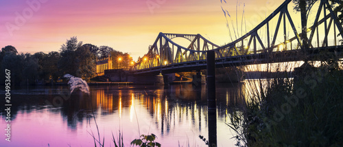 Photography Die Glienicke Brücke bei Sonnenuntergang