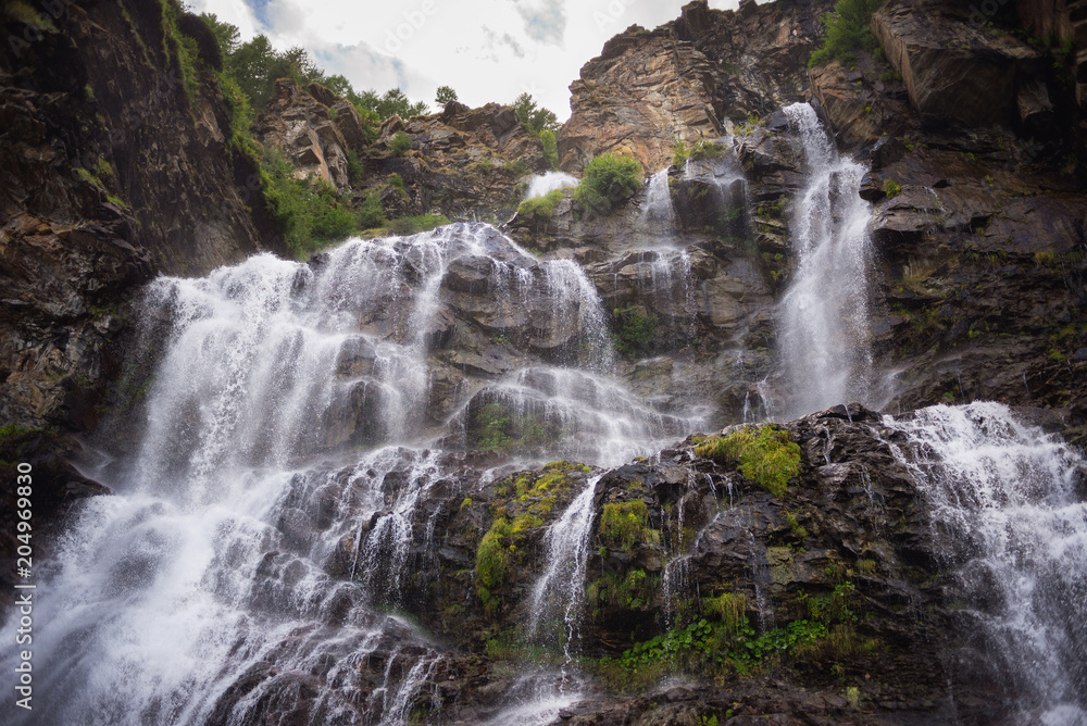 Obraz premium The waterfall in Roc Valley