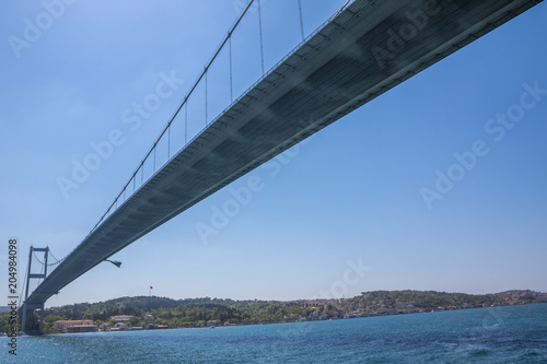 Brücke über den Bosporus, Istanbul, Türkei © Michael Eichhammer