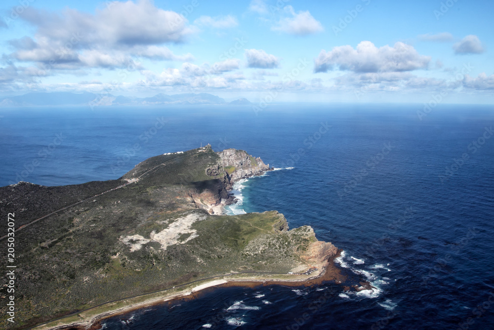 Luftaufnahme des südlichen Endes der Kap-Halbinsel bei Kapstadt, Südafrika, mit dem Kap der guten Hoffnung und Cape Point.