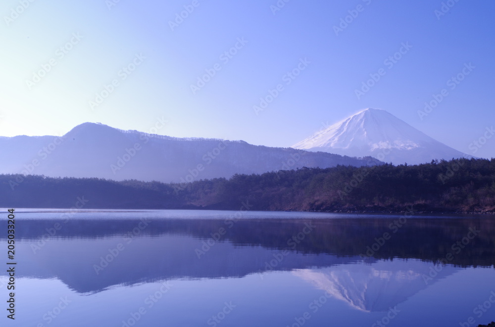 Beautiful Mount Fuji in the early morning Beautiful Mount Fuji in the early morning