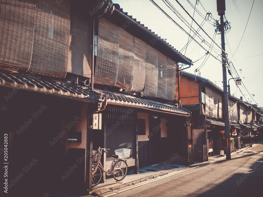 Obraz premium Traditional japanese houses, Gion district, Kyoto, Japan