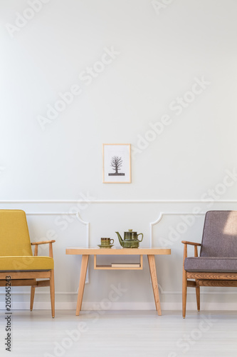 Fototapeta Naklejka Na Ścianę i Meble -  Yellow and grey living room