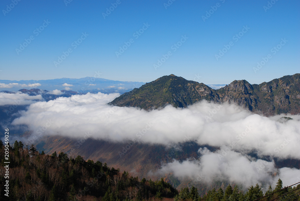 a sea of cloud at Hotaka mountains @KAMIKOCHI / 西穂高岳の雲海 - 晩秋の上高地