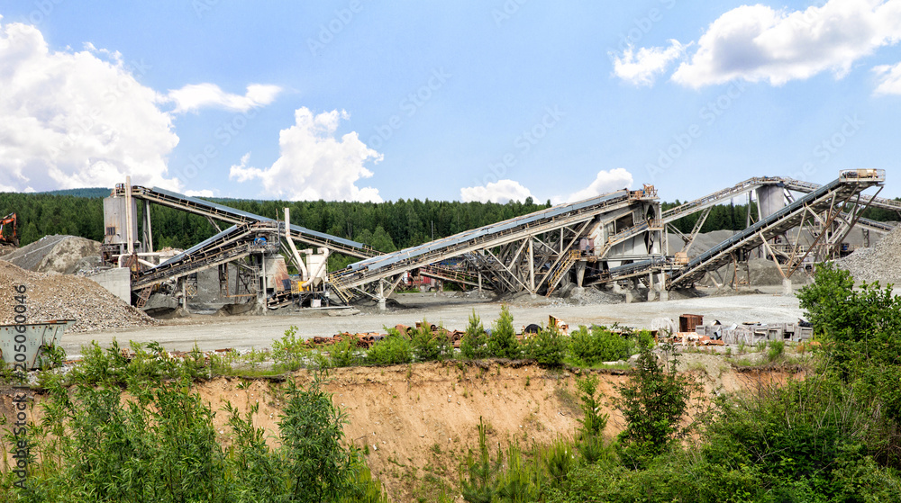 Open pit mining and processing plant for crushed stone, sand and gravel to be used in the roads and construction industry Open pit mining and processing plant for crushed stone, sand and gravel to be used in the roads and construction industry