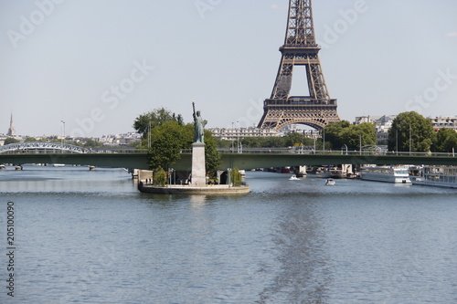 La Seine et la Tour Eiffel à Paris