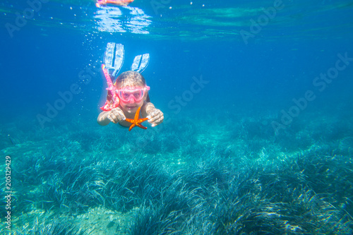 girl with a starfish