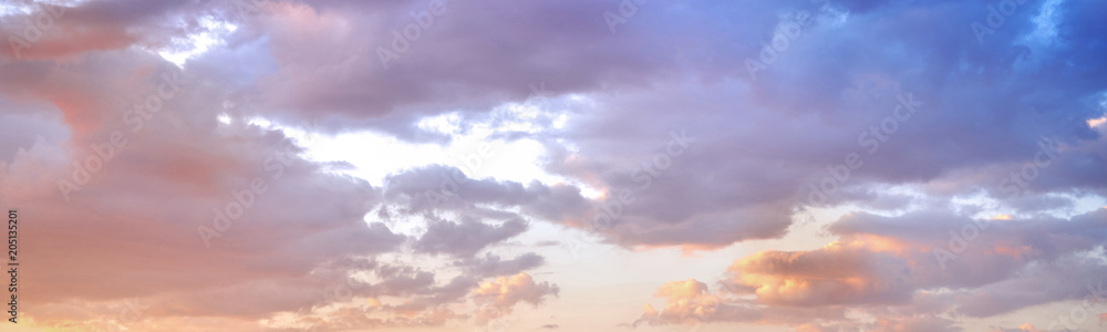 Obraz premium Colorful sky with clouds background. Panorama view.