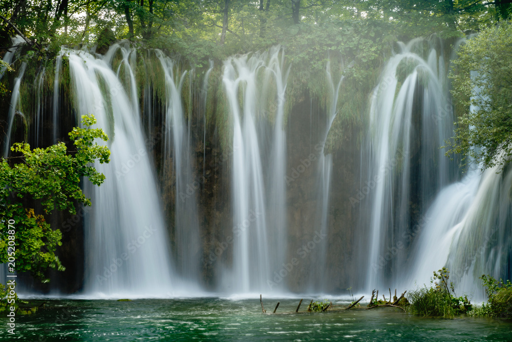 Obraz premium Wasserfälle im Nationalpark Plitvicer Seen