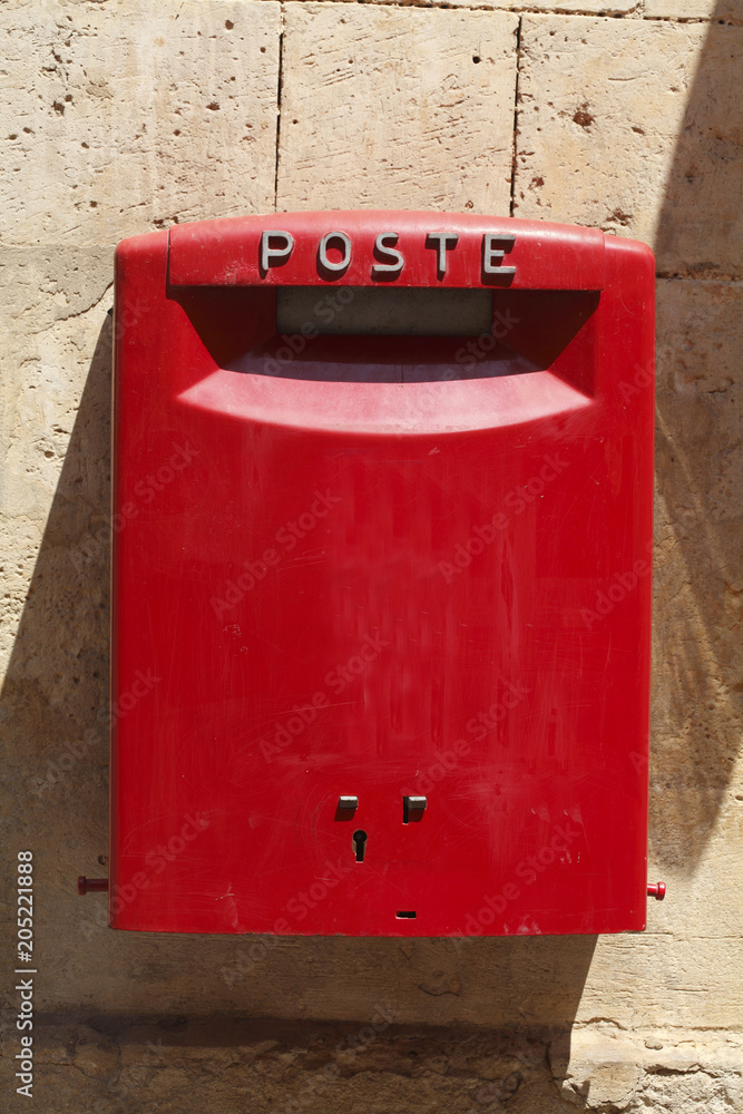 Roter Italienischer Briefkasten Roter Italienischer Briefkasten