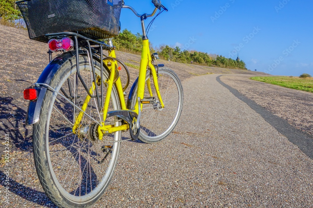 Naklejka premium Fahrrad am Deich