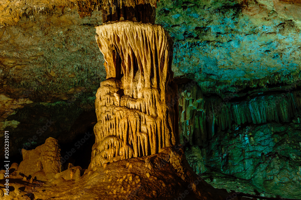 Tropfsteinhöhle Baredine in Kroatien