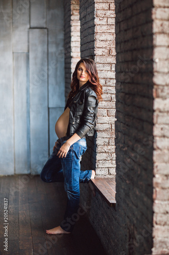 .Portrait of pregnant young woman