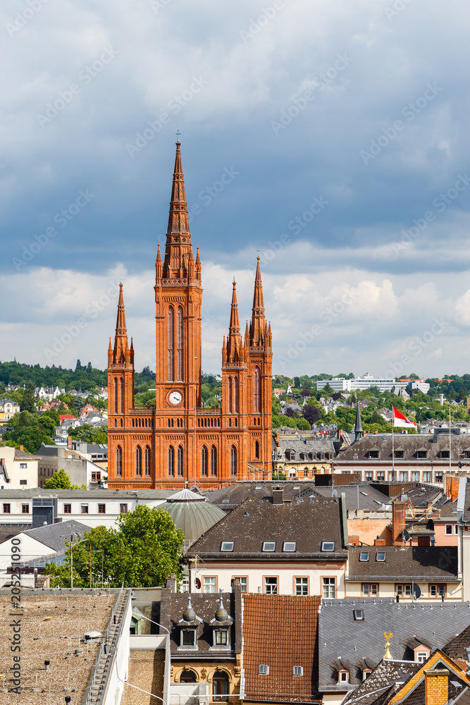 Wiesbaden, Blick über die Innenstadt auf die Marktkirche. 16.05.2018. 