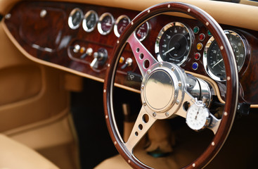 Keuken achterwand Voor hem Stuurwiel van klassieke oldtimer  © dieter76