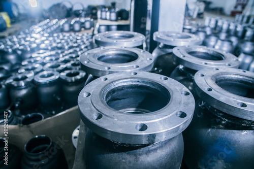 Tableau sur toile iron parts in the factory background