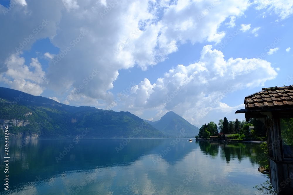 Morgenstimmung auf dem Thuner See (CH) Morgenstimmung auf dem Thuner See (CH)