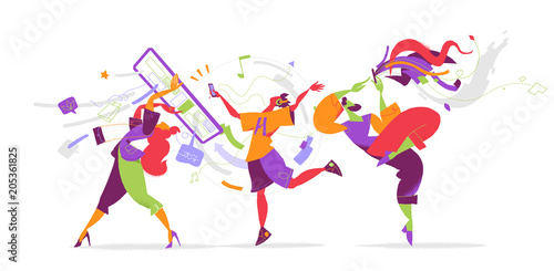 Persone eccentriche che usano dispositivi mobile in modo creativo