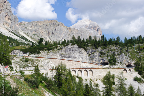 Straße zum Falzaregopass photo