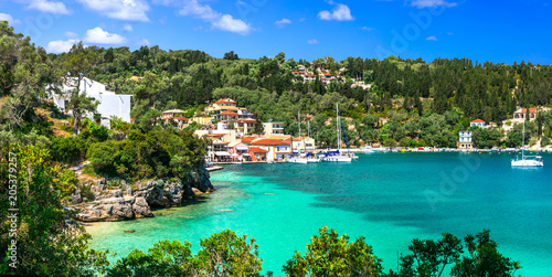 Fototapeta Naklejka Na Ścianę i Meble -  authentic Greece - beautiful Paxos. Ionian islands