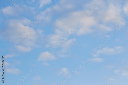 Fototapeta Naklejka Na Ścianę i Meble -  movement of white clouds against a blue sky.