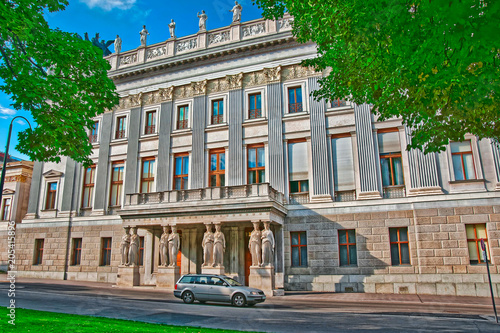 Canvas Print Austrian Parliament Building in Vienna,