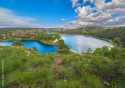 Paisaje del Parque Natural de las Lagunas de Ruidera, Reserva de la Biosfera Mancha Húmeda de la UNESCO, Albacete, España