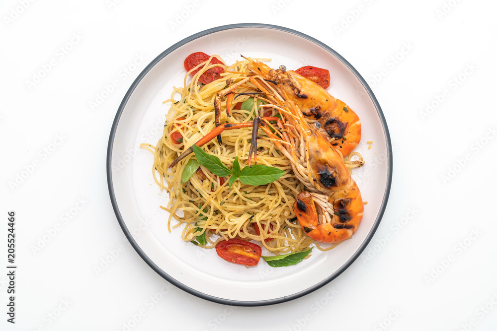 stir-fried spaghetti with grilled shrimps and tomatoes