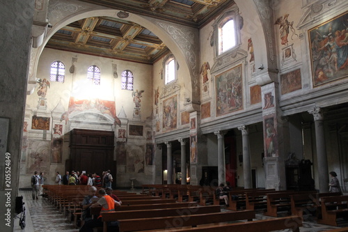 Intérieur église à Rome