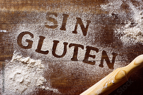 text gluten free written in spanish. photo