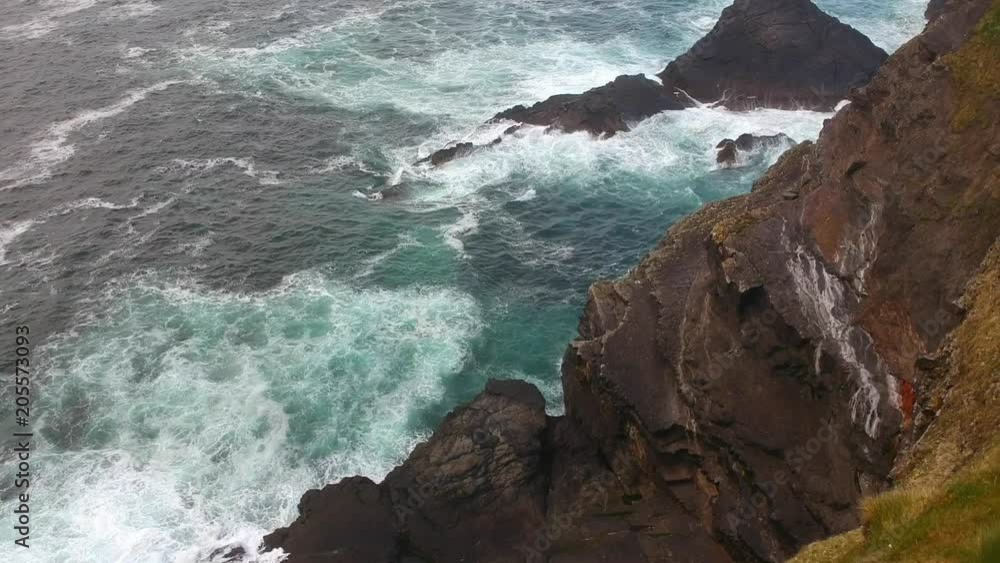 Breathtaking flight over the Cliffs of Kilkee - aerial footage Breathtaking flight over the Cliffs of Kilkee - aerial footage