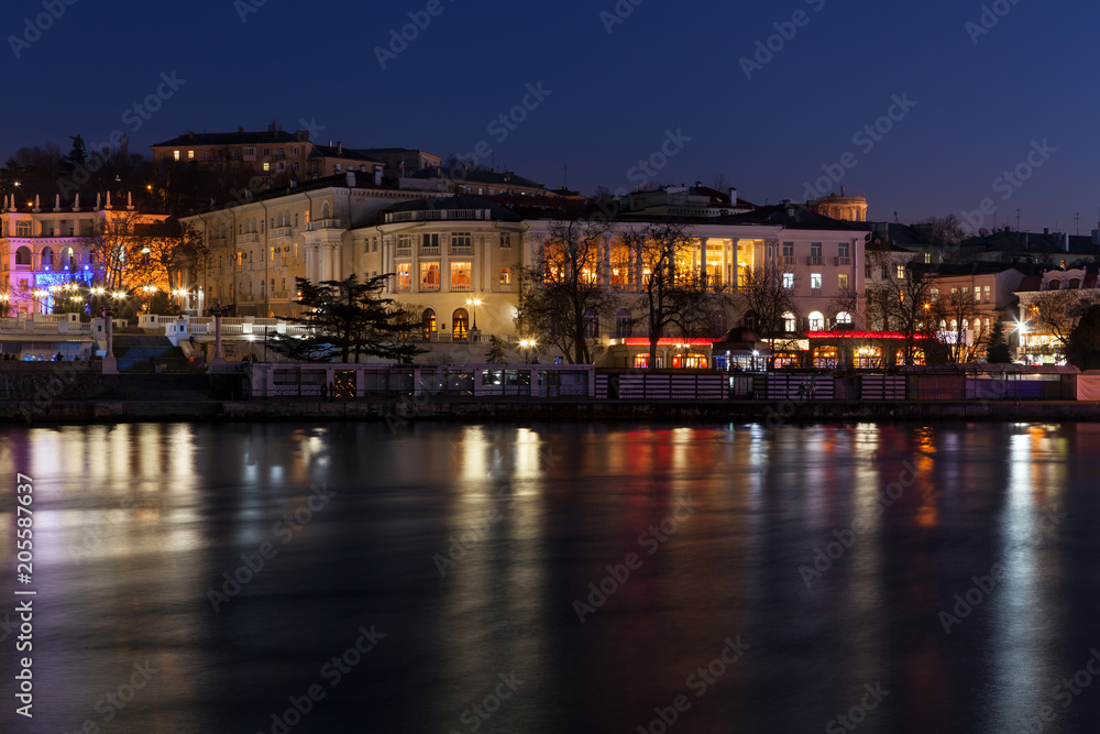'Between Lenin and the deep blue sea': Night in the center of Sevastopol