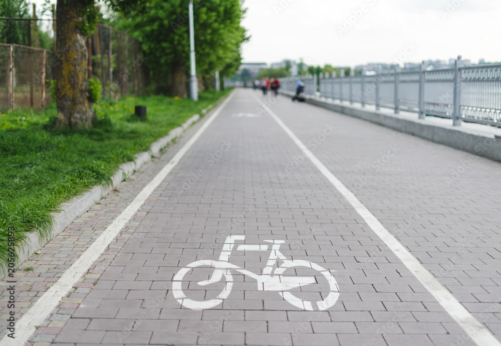 Obraz premium Bicycle path on the pier