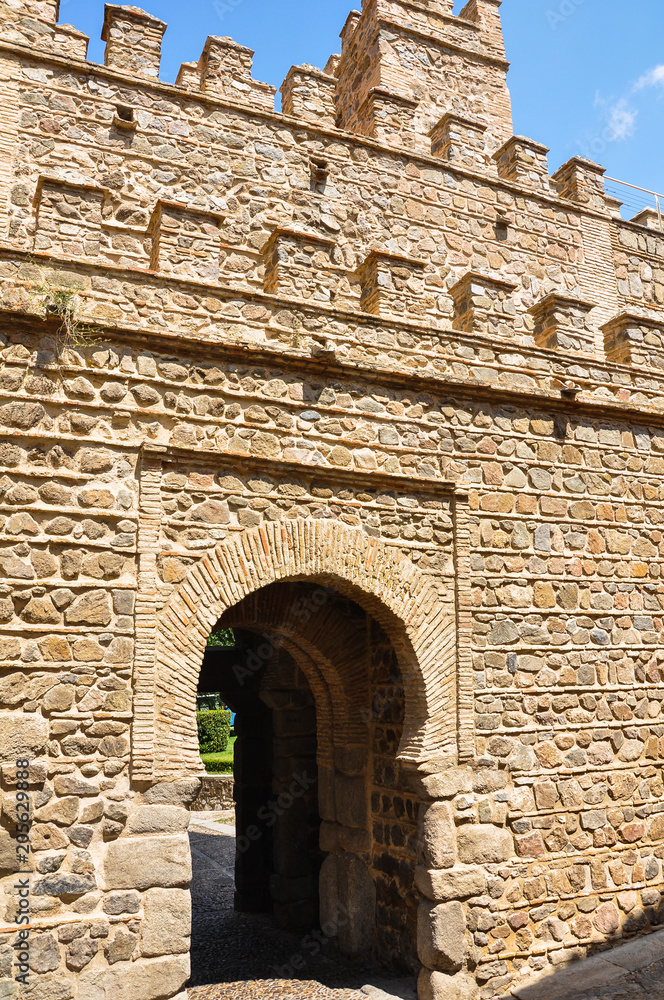 Toledo, Puerta de Alfonso VI o antigua Puerta de Bisagra, España