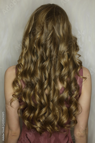  curls, close-ups of hair curls, process of cheating curls, hairdressing salons of beauty salons