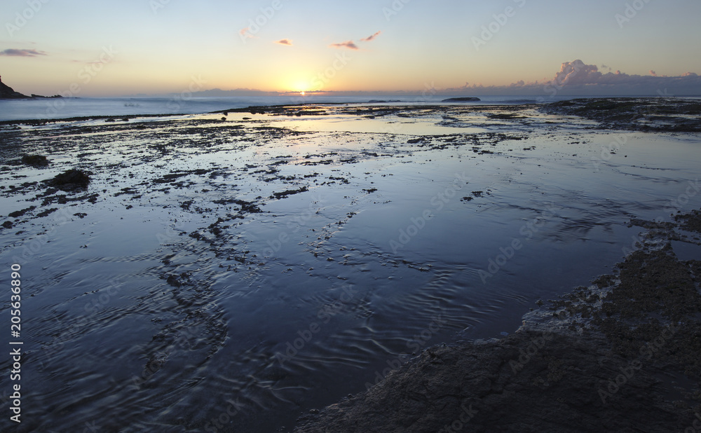 Morning Sunrise at Mona Vale Beach Morning Sunrise at Mona Vale Beach