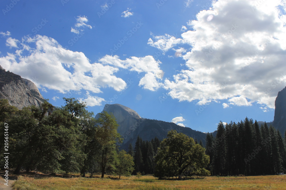 Obraz premium yosemite park lago montagna