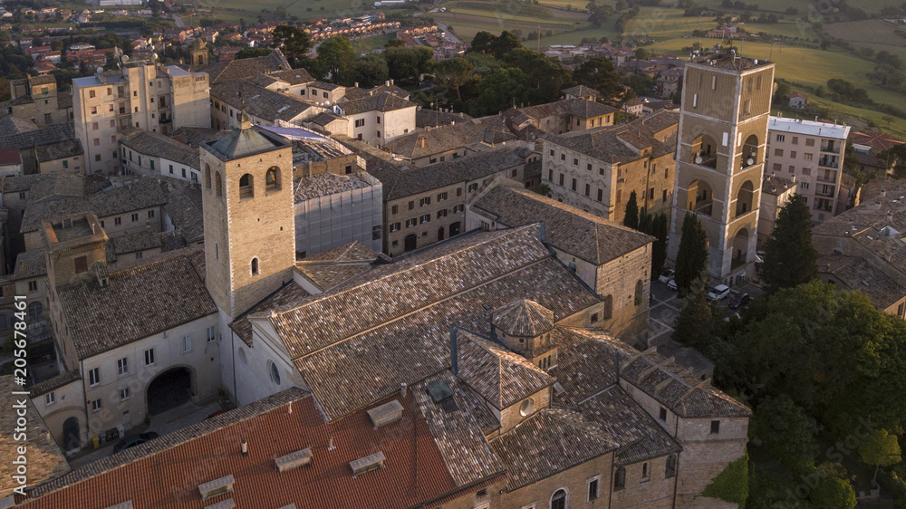 Detail of the Cathedral of San Leopardo, main church of Osimo, located on the highest hill of the city, called Gòmero. Of Romanesque-gothic style in white stone, it is found in the Marche in Italy.