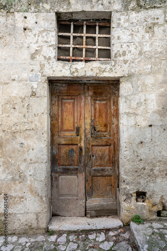Old and obsolete wooden door  © mikevanschoonderwalt
